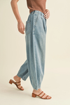 Loose Fit Pleat Detail Denim Pants- Light Wash