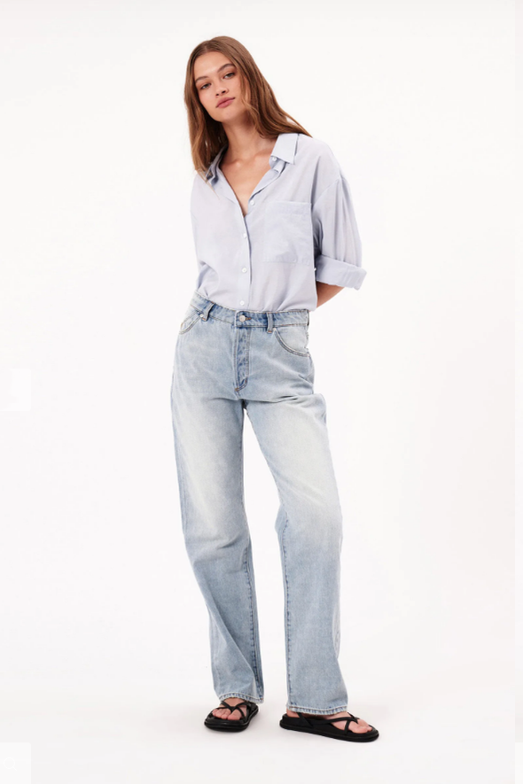 Rolla's 90’s Relaxed High Rise Jean- Faded Blue