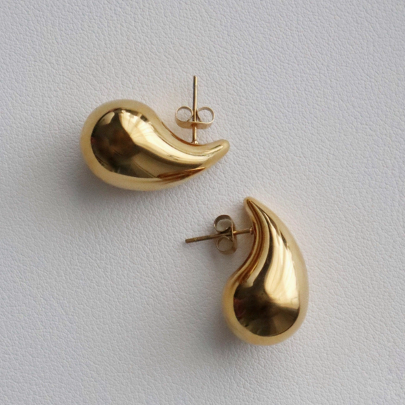 Waterdrop Stud Earrings