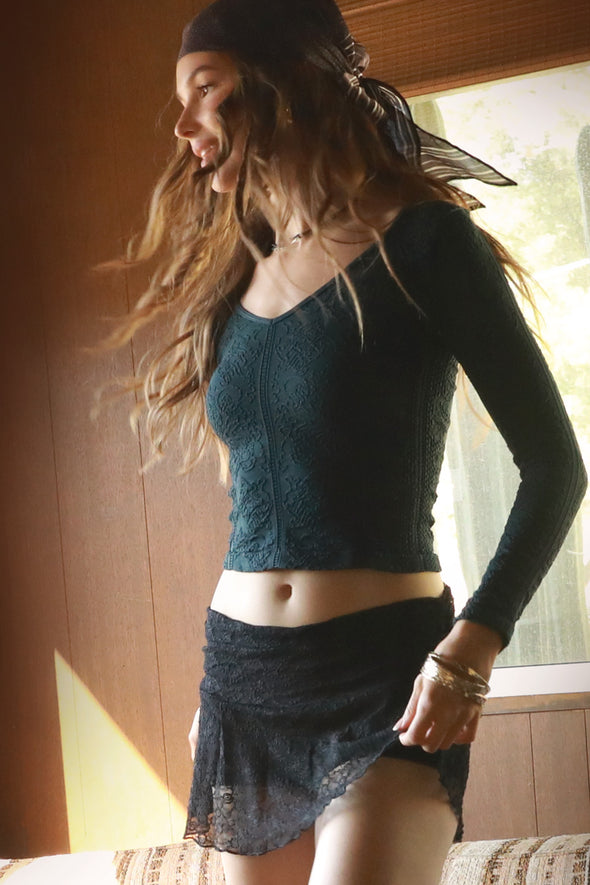 Forest Night L/S Textured V-Neck